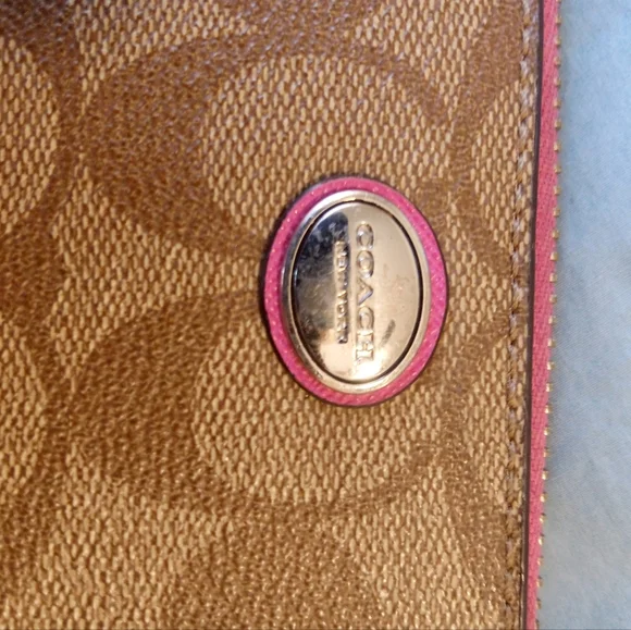 Coach Wallet - Picture 5 of 10
